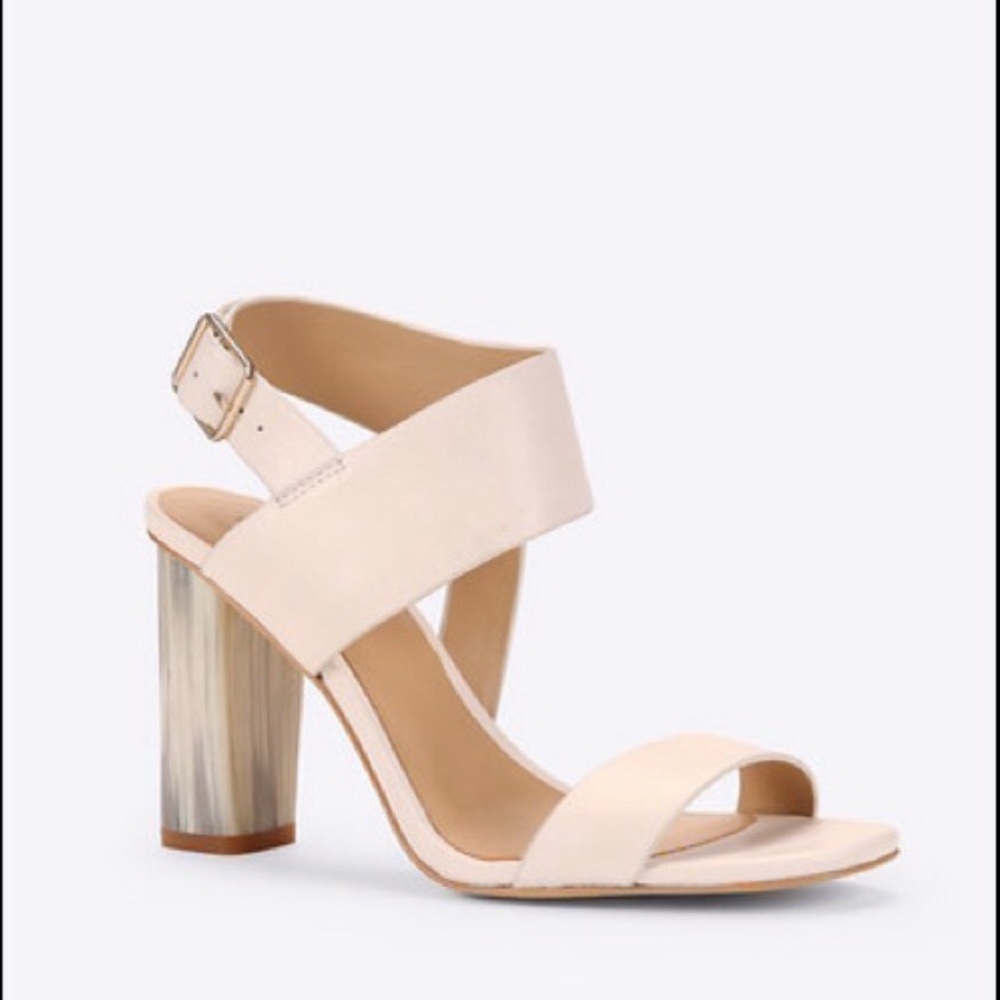 Ann Taylor Margo Leather‎ Sandals Sz. 7